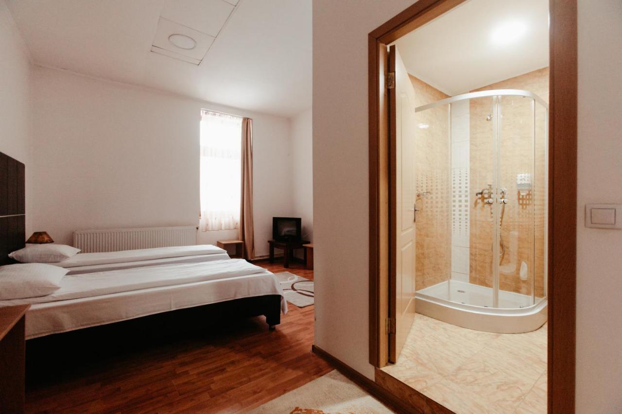 Casa Preturii Ξενοδοχείο Tîrgu Lăpuş Εξωτερικό φωτογραφία