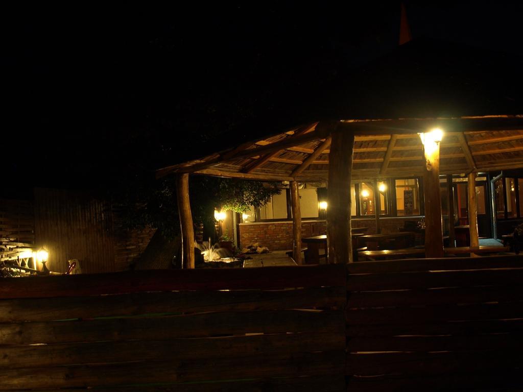 Casa Preturii Ξενοδοχείο Tîrgu Lăpuş Εξωτερικό φωτογραφία